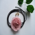 COLLAR  CHOKER  FLOR  ROSA